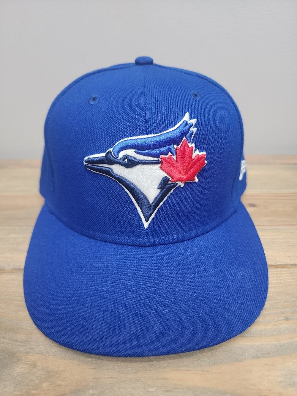 Toronto Blue Jays Hat Cap Men's Fitted 7 1/4 New Era 59FIFTY